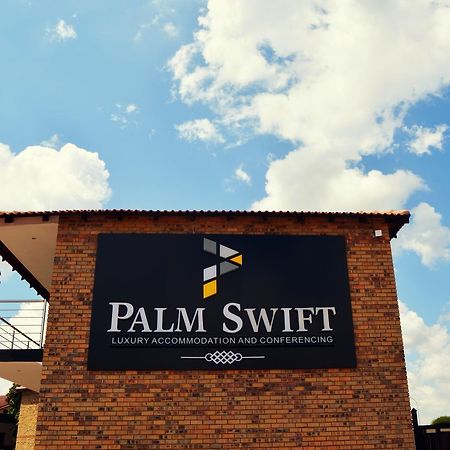 Palm Swift Luxury Accommodation Brits Dış mekan fotoğraf