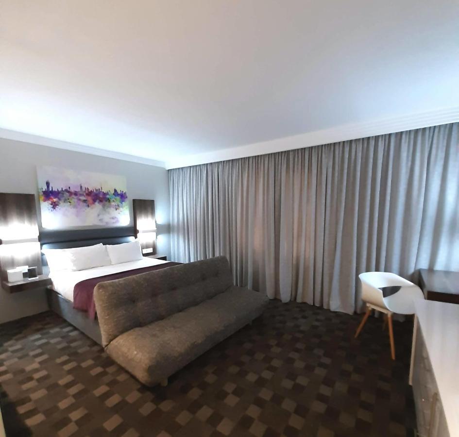 Palm Swift Luxury Accommodation Brits Dış mekan fotoğraf