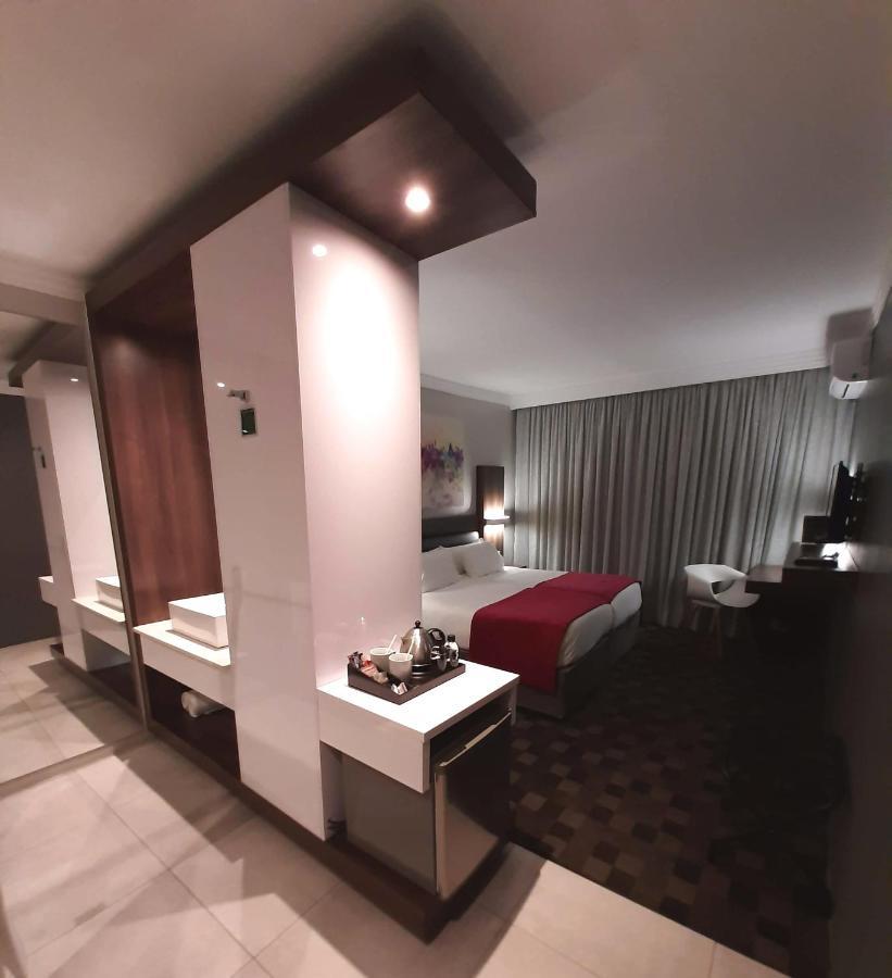 Palm Swift Luxury Accommodation Brits Dış mekan fotoğraf